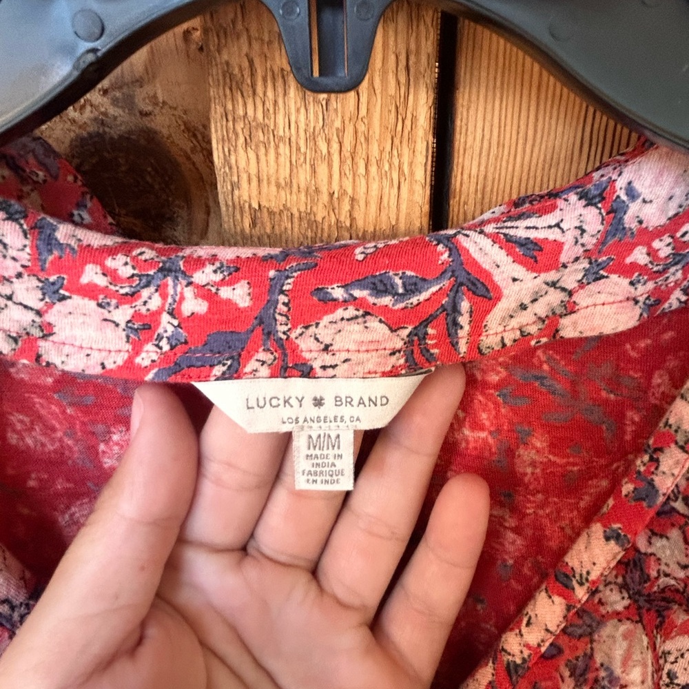 Lucky Brand Red Sleeveless Ruffled Blouse - Picture 3 of 4